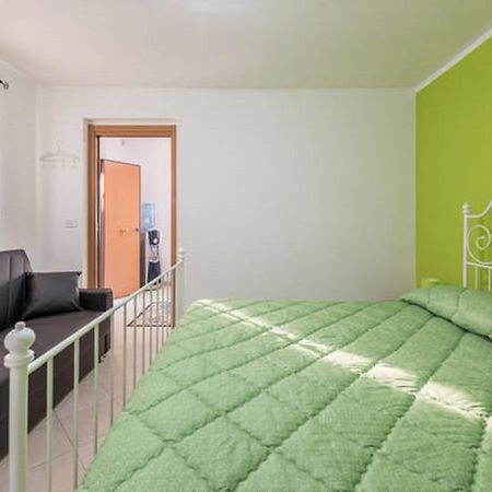 Al Cortile Apartment Bari Bagian luar foto