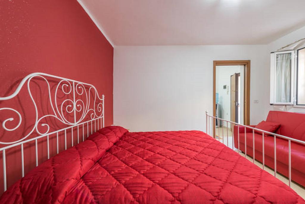 Al Cortile Apartment Bari Bagian luar foto